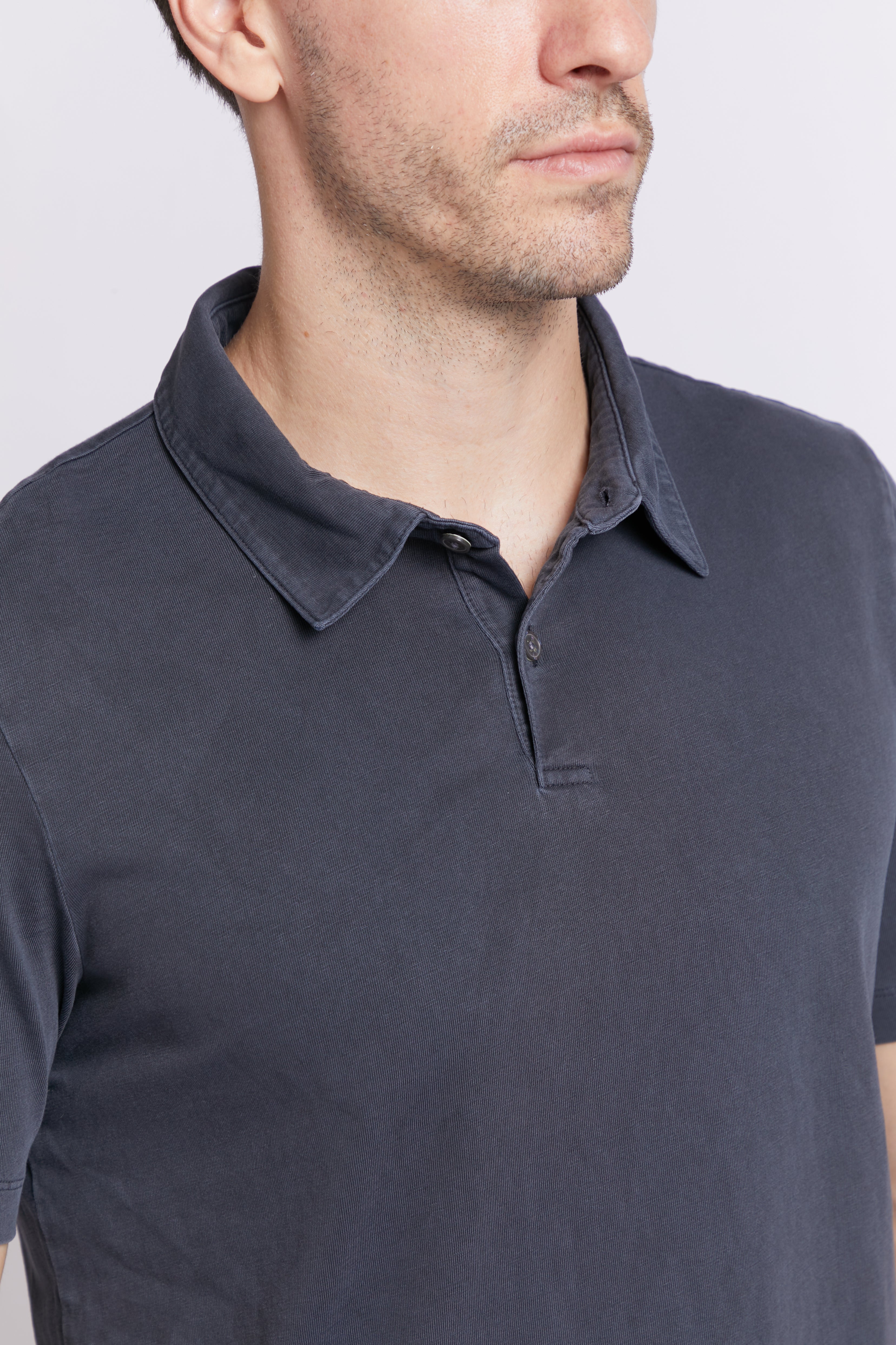 Navy - Detail